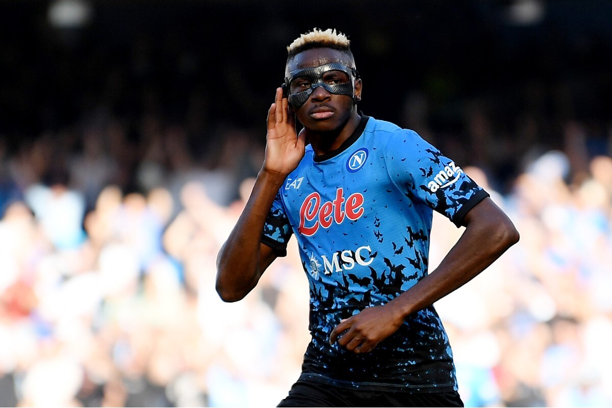 A journalist says, “Chelsea interested in Napoli star”