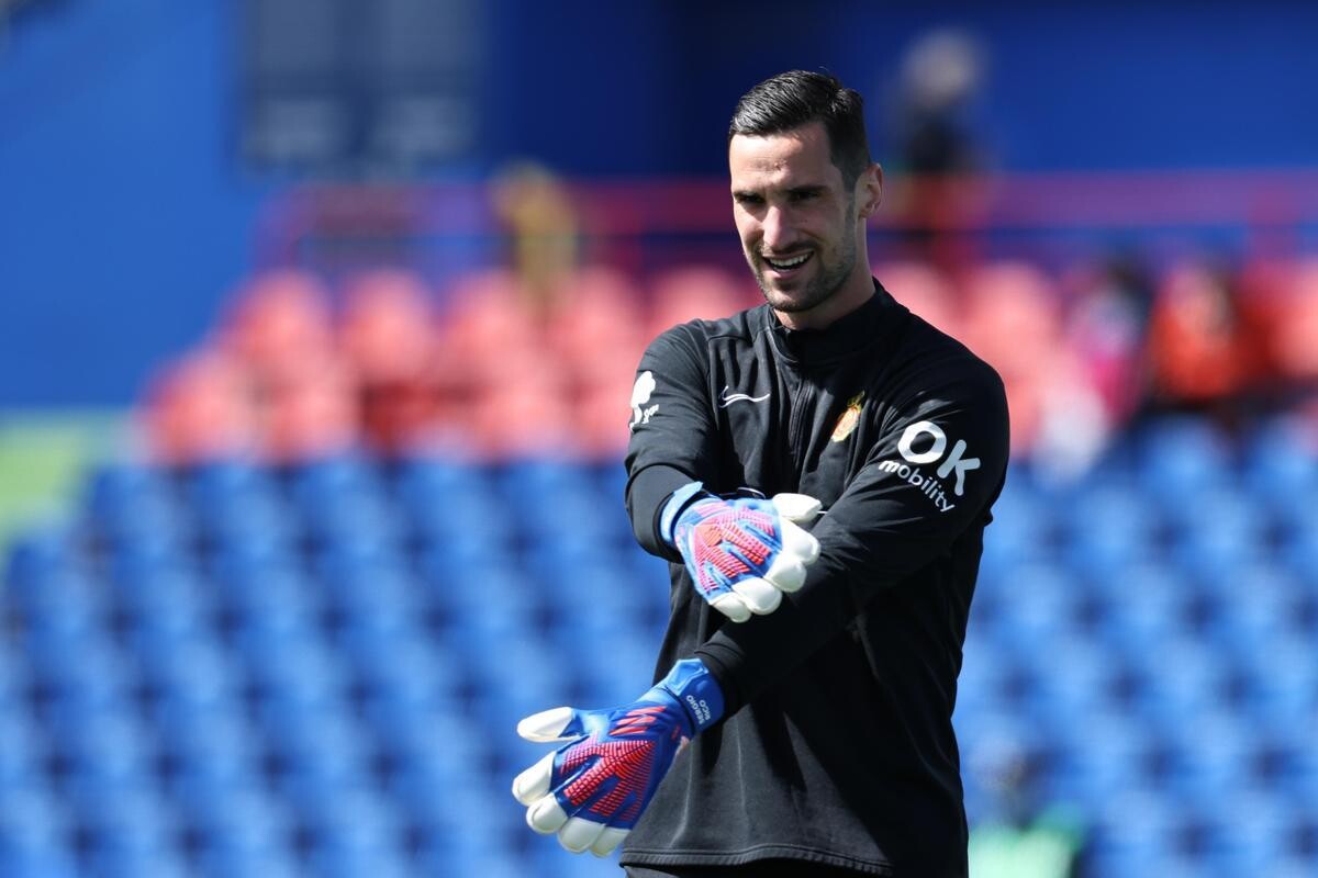 Sergio Rico of PSG now out of Coma
